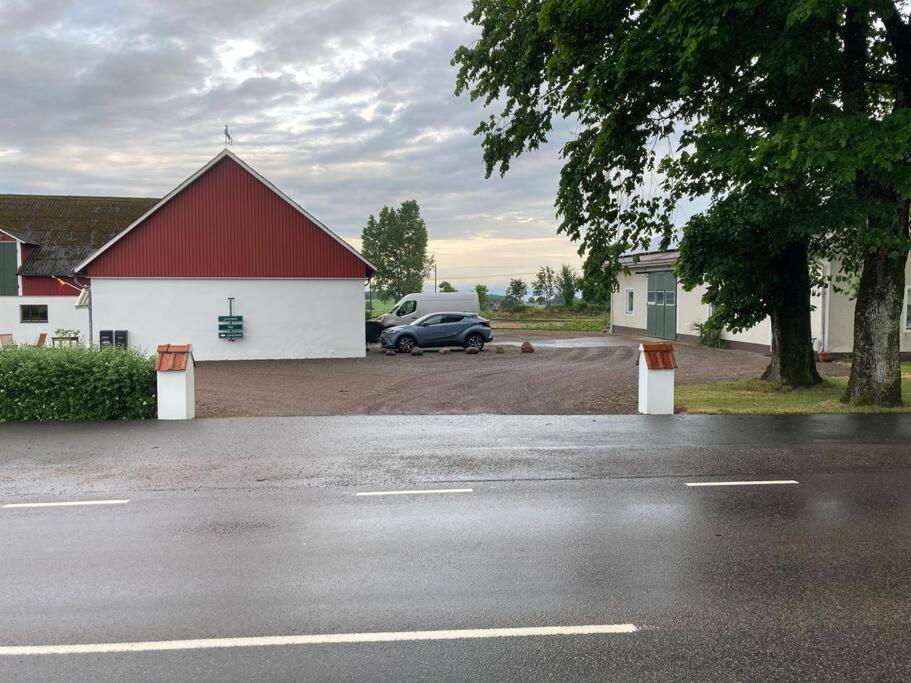 Апартаменты Fin Laegenhet Mitt Pa Bjaerehalvoen Бастад Экстерьер фото